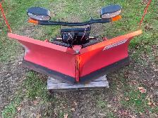 Boss 8’ 2" V Plow (Excellent Condition)