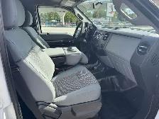 2015 Ford F-250 Crew Cab / 8 Ft Long Box / 4x4 - Photo 11