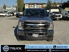 2022 Ford F-250 XLT / Crew Cab / 6'9' Box / 4x4 - Photo 3