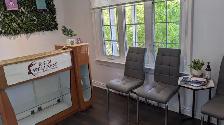 Warm & Professional Therapy Office Space for Rent – Wellness Hub - Photo 4