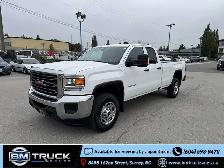 2017 GMC Sierra 2500HD Double Cab / 8 Ft Long Box / 4x4 - Photo 2
