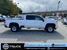 2024 Chevrolet Silverado 3500HD Crew Cab / 6'6' Box / 4x4 - Photo 6
