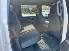 2024 Chevrolet Silverado 3500HD Crew Cab / 6'6' Box / 4x4 - Photo 13
