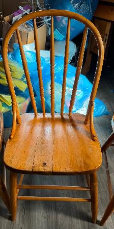 Six Antique Bow Back Chairs - Photo 2