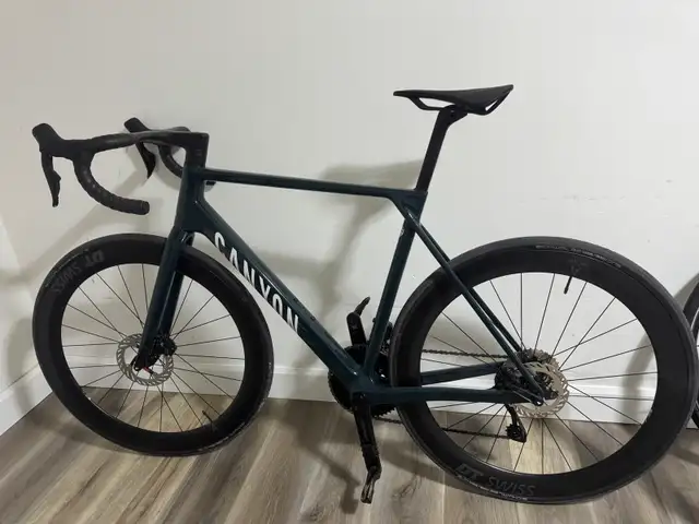 2025 Canyon Ultimate CF di2 Aero