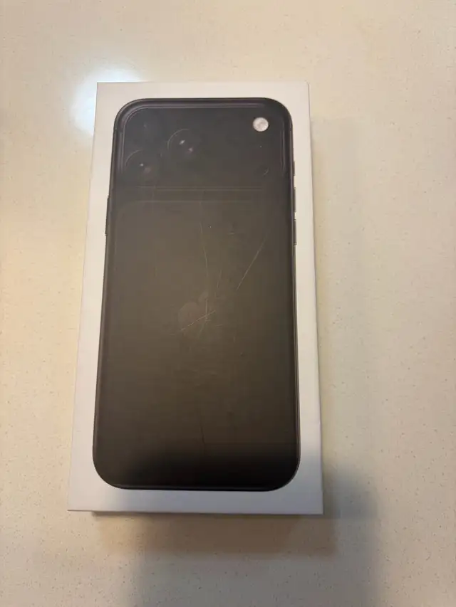 iPhone 18 pro max dark black