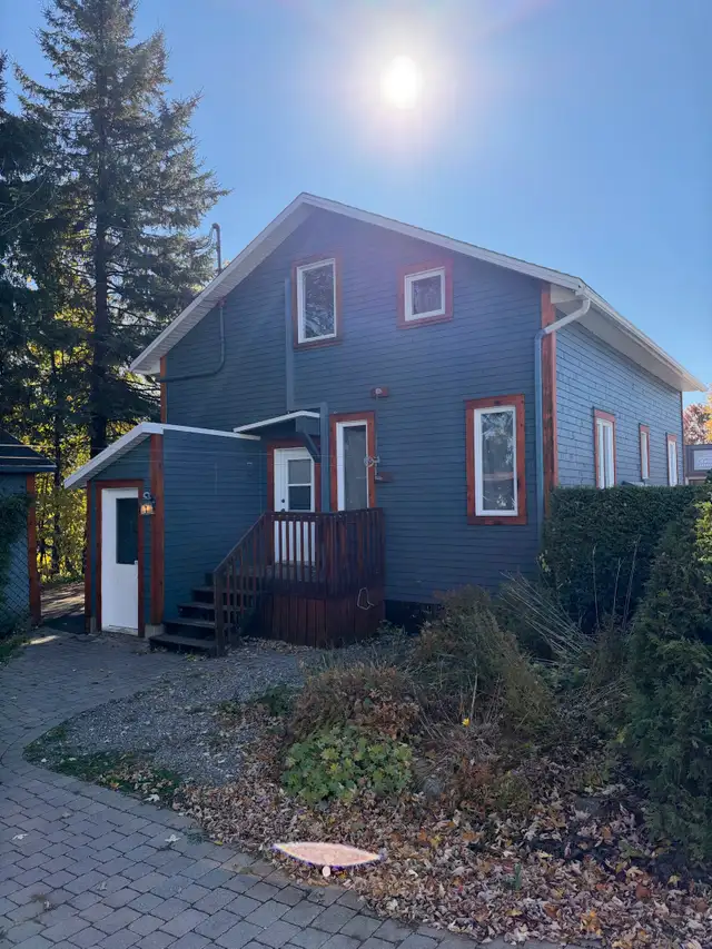 Belle maison à louer, Boul. l'Ormière, Libre