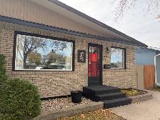 3 Bed Duplex in Eastview with Garage for Rent