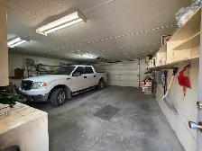 3 Bed Duplex in Eastview with Garage for Rent - Photo 19