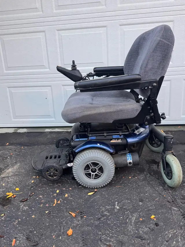 electric wheelchair