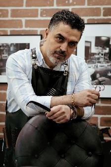 BARBER WANTED – TOO MUCH BUSINESS, NOT ENOUGH CHAIRS! - Photo 5