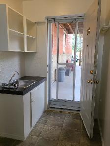 TINY APARTMENT, SINGLE ONLY - Photo 3