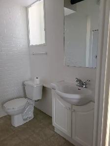 TINY APARTMENT, SINGLE ONLY - Photo 7