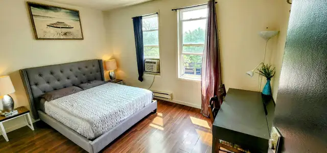 Furnished Queen Room | Kensington Market | Jan–Apr 2027