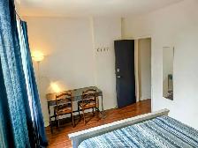 Furnished Queen Room | Kensington Market | Jan–Apr 2027 - Photo 2