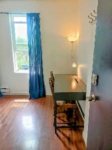 Furnished Queen Room | Kensington Market | Jan–Apr 2027 - Photo 6