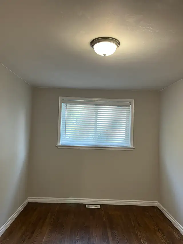 Room for Rent in Brampton