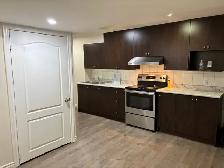 2 Bed Basement Apt - Separate Entrance, Parking   Free Internet - Photo 2