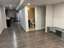 2 Bed Basement Apt - Separate Entrance, Parking   Free Internet - Photo 5