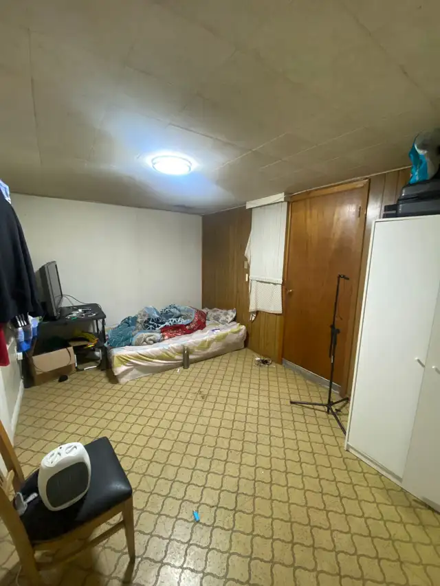 Room for Rent near Seneca College (Newnham Campus)