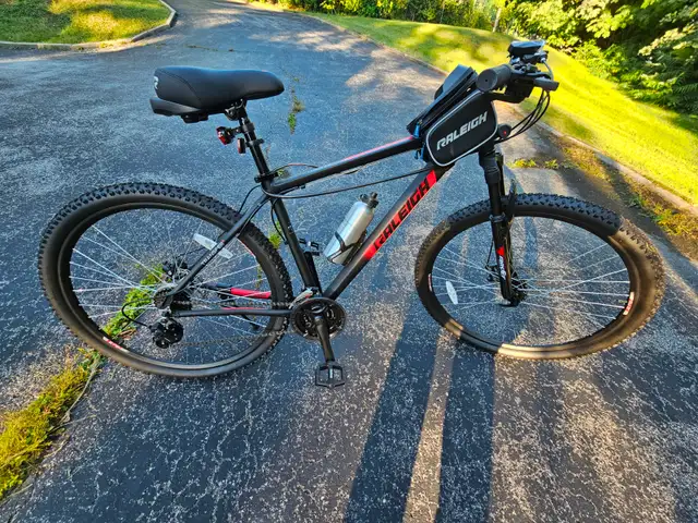 VÉLO DE MONTAGNE TOUT TERRAIN