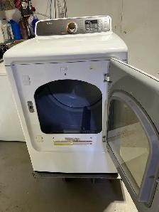 Samsung Dryer - Photo 2