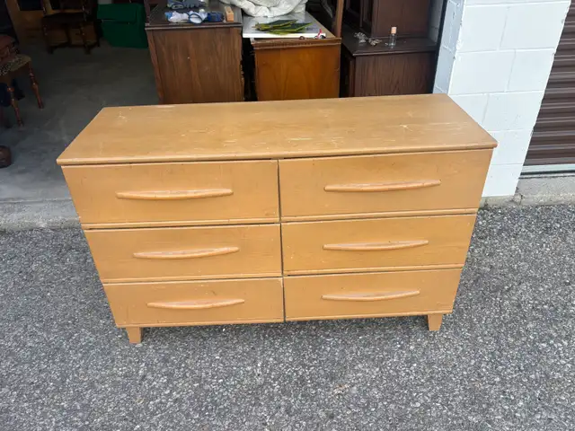 Free delivery used Six-Drawer Wooden Dresser
