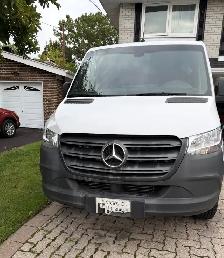 2019 Mercedes-Benz Sprinter  - $28.000   416-828-5361
