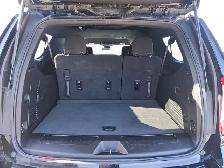2024 GMC Yukon XL 4WD 4dr SLE - Photo 6