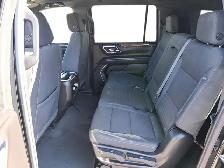 2024 GMC Yukon XL 4WD 4dr SLE - Photo 9