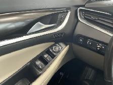 2018 Buick Enclave AWD Premium FRESH TRADE / V6! - Photo 21