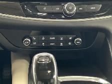 2018 Buick Enclave AWD Premium FRESH TRADE / V6! - Photo 27
