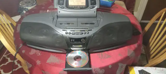 FOR SALE: PANASONIC RX-DT75 BOOMBOX WITH REMOTE - MINT!