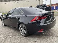 2016 Lexus IS 300 AWD - LEATHER! BACK-UP CAM! COOLED SEATS! SUNR - Photo 5