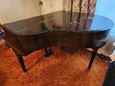 Vintage Baby Grand piano - Photo 2