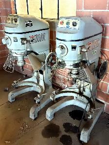 Globe SP60P-3 60 Qt Commercial Mixer – 3 HP – Working - Photo 6