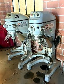 Globe SP60P-3 60 Qt Commercial Mixer – 3 HP – Working - Photo 8