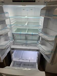 LG 33' White French Door Style Fridge Bottom Slide Out Freezer - Photo 3