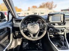2022 Toyota RAV4 LE - NO ACCIDENTS - Photo 18