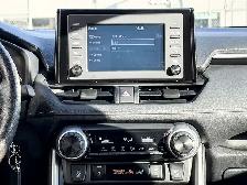 2022 Toyota RAV4 LE - NO ACCIDENTS - Photo 22