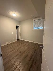 2 Bedroom basement suite - Photo 3