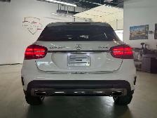 2018 Mercedes-Benz GLA 4Matic l 2.0T l 4Cyl l AMG l Panoramic Ro - Photo 5