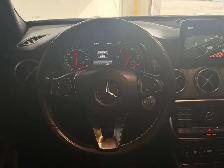 2018 Mercedes-Benz GLA 4Matic l 2.0T l 4Cyl l AMG l Panoramic Ro - Photo 21