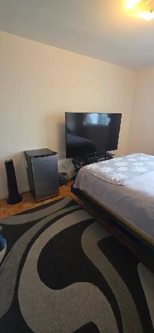 Room in a 2 bedroom apartment - Photo 5
