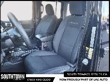 2020 Jeep Wrangler Unlimited Sahara - Photo 7