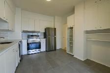 two bed two bath apartment downtown near McGill - ID 2389 - Photo 3