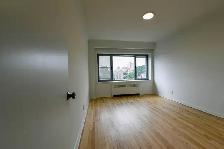 two bed two bath apartment downtown near McGill - ID 2389 - Photo 10