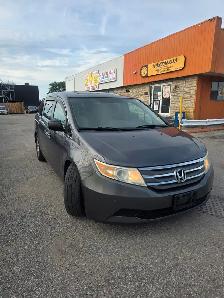2012 Honda Odyssey EX-L - Photo 2