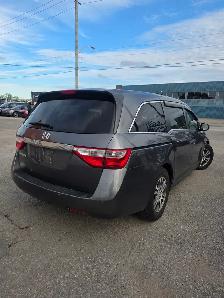 2012 Honda Odyssey EX-L - Photo 4