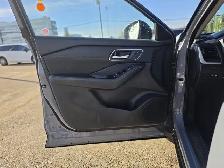 2024 Nissan Rogue Platinum - Photo 16